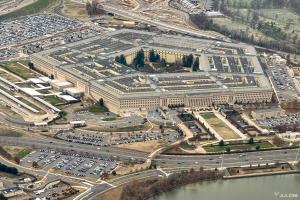 トランプ政権、在日米軍強化の中止検討　自衛隊との連携に影響も